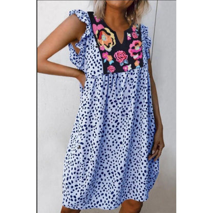 Damen Midikleid mit Rüschendetails und floralem Stickdesign