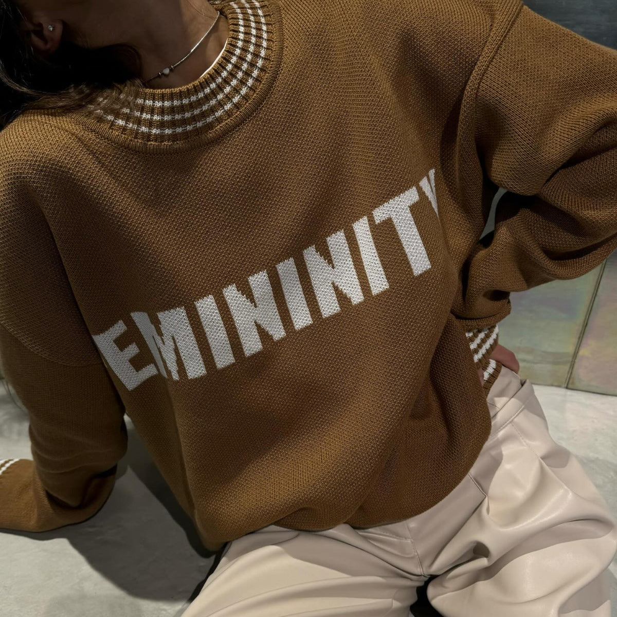 Damen Sweatpullover mit Schriftzug und Streifen Bündchen - Norvielle