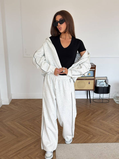 Damen Jogginganzug mit Kapuze und Streifen