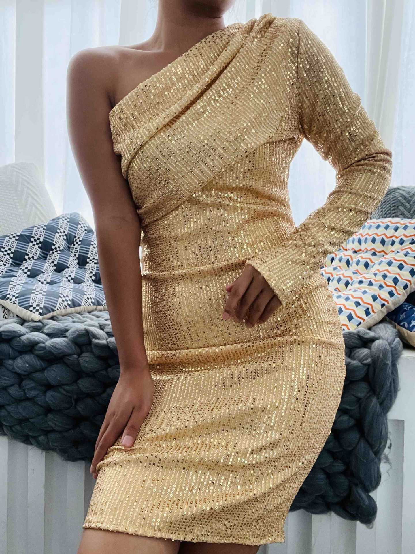 Damen Minikleid Asymmetrischer Schnitt Glitzer Effekt Langer Ärmel