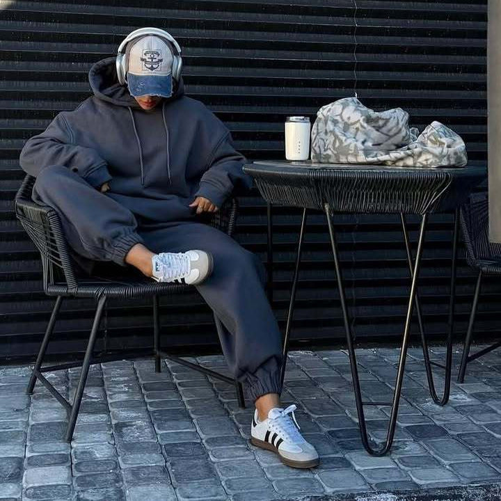 Damen Oversized Sweatanzug mit Kapuze und Bündchen Norvielle