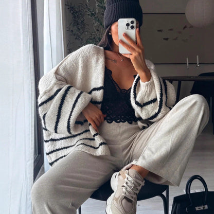 Damen Strickjacke mit Zopfmuster Großzügige Ärmel Norvielle - Norvielle