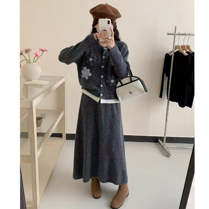 Damen Strickjacke Florale Applikationen Maxi-Rock