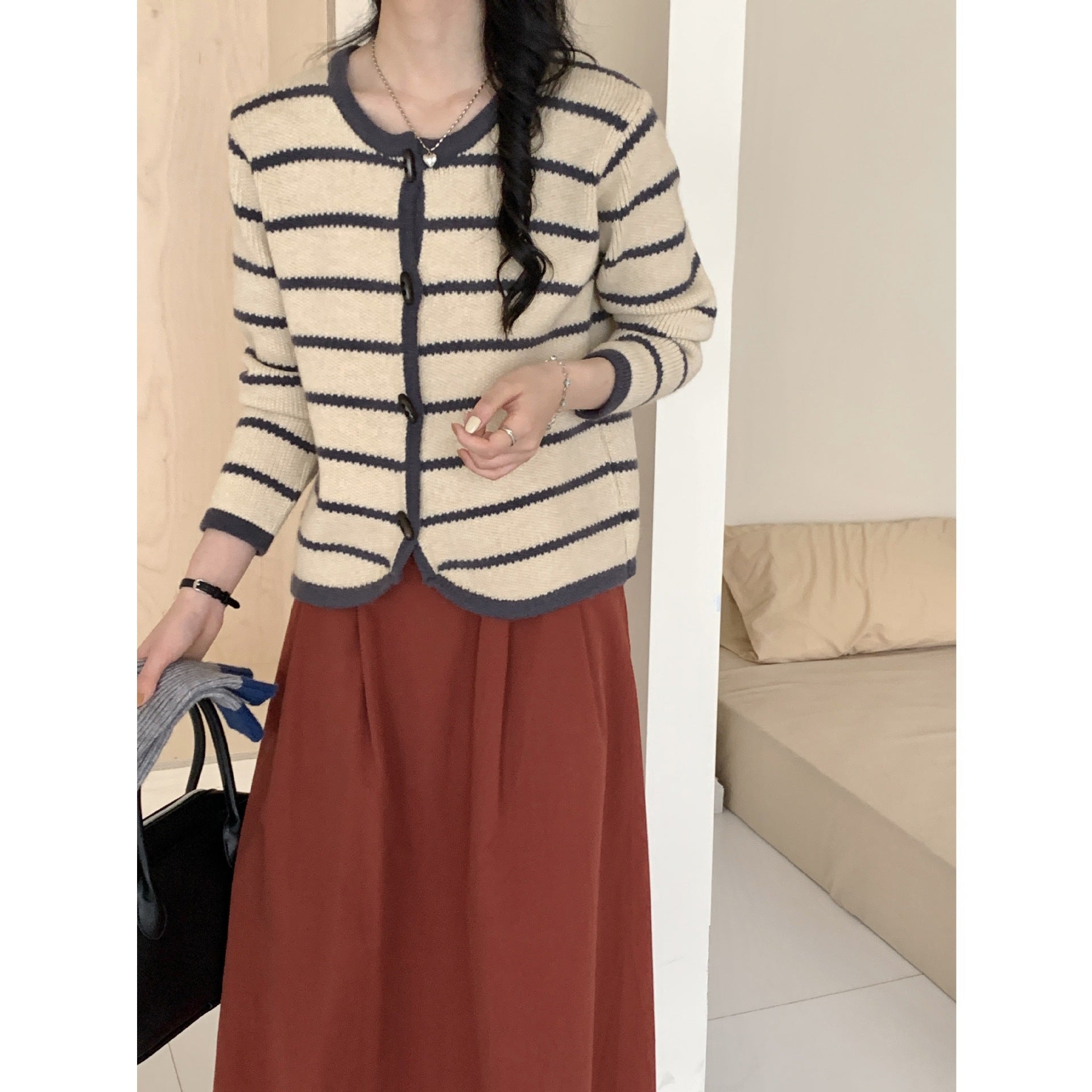 Damen Strickjacke Gestreift Elegante Knöpfe Beige - Norvielle