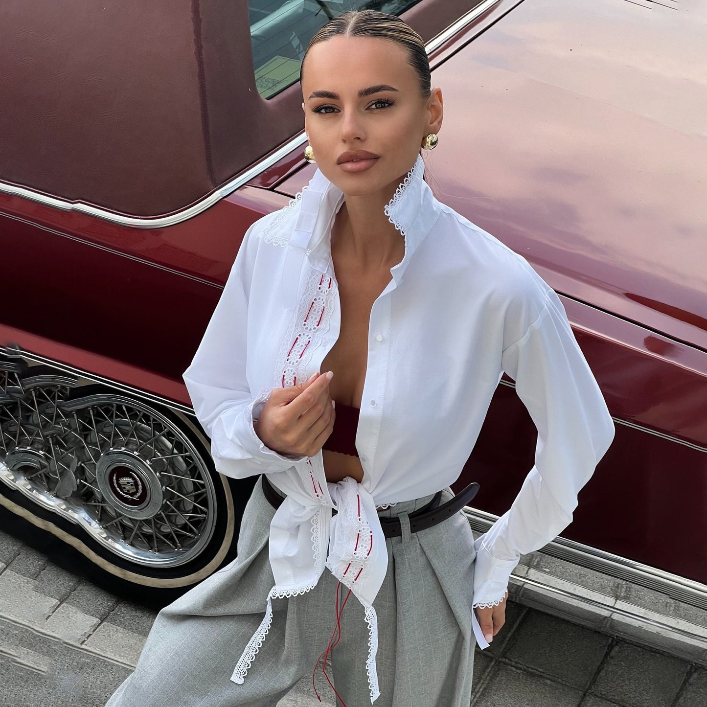 Damen Elegantes Hemd Spitzenakzente Schnürdetail Weiß
