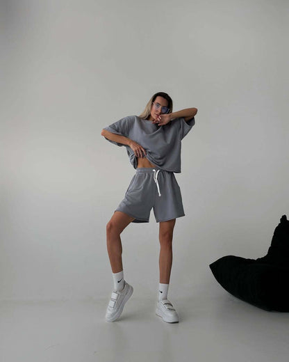 Damen Sommer-Set aus Oberteil und Shorts mit Taschen Moderner Schnitt