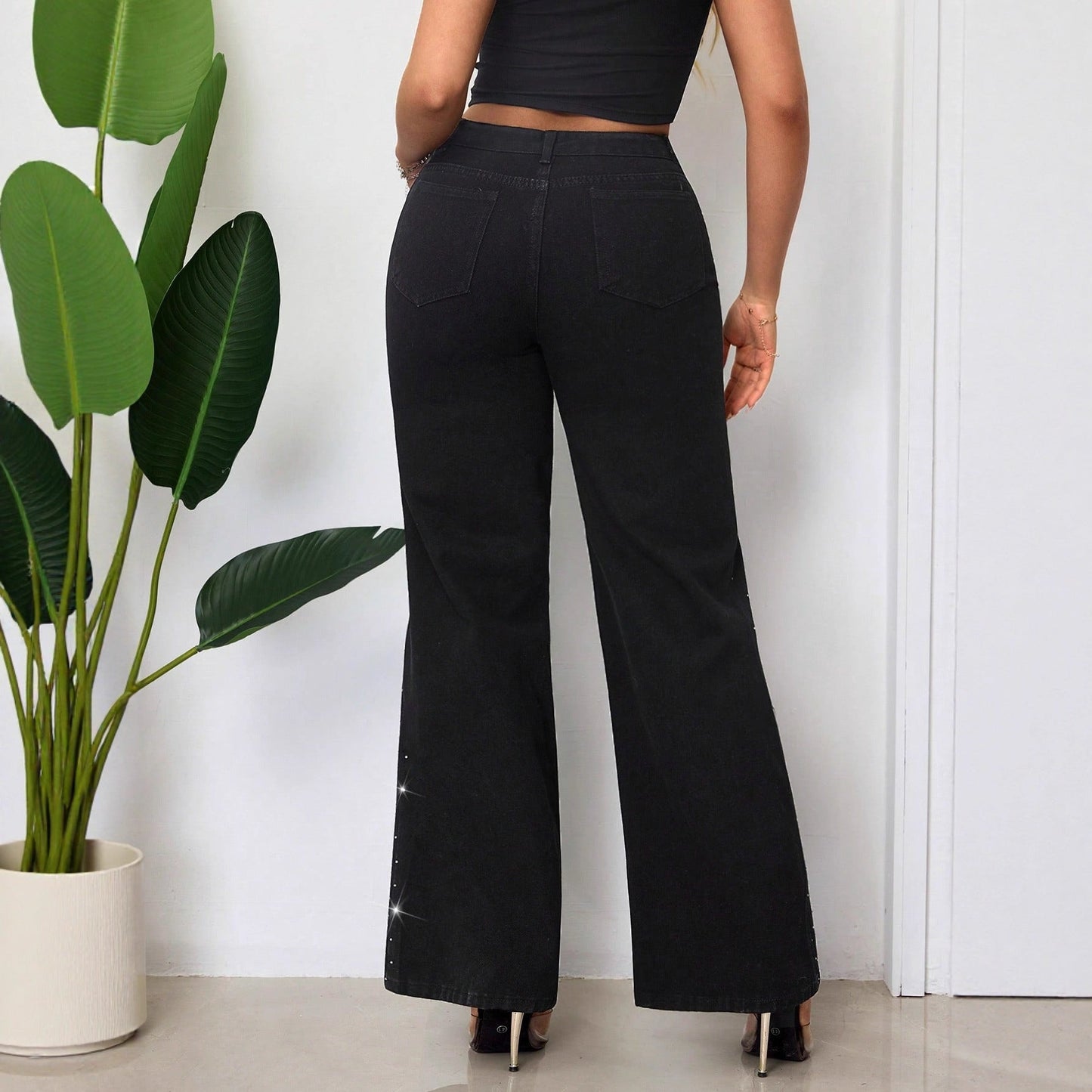 Damen High-Waist Jeans Strassbesatz Weit Schnitt