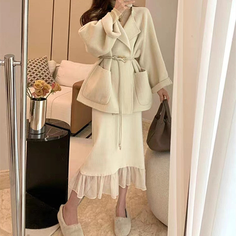 Damen Cardigan mit Knöpfen Rüschensaum Norvielle