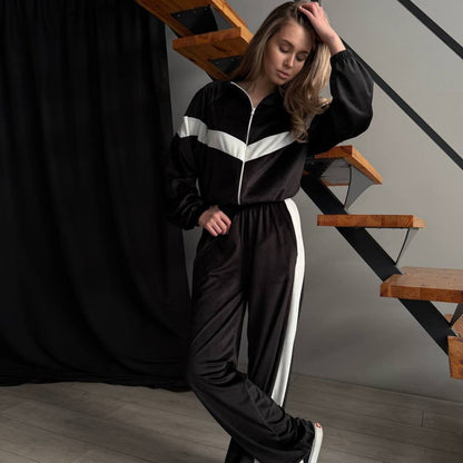 Damen Fleece-Jogginganzug mit Reißverschluss und hohem Kragen