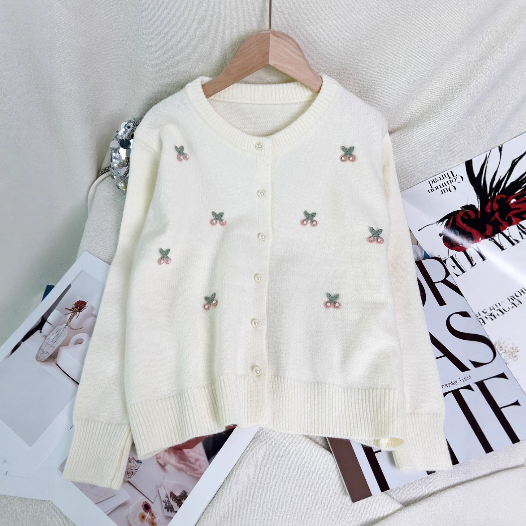 Damen Strickcardigan Blumenstickerei Fein - Norvielle
