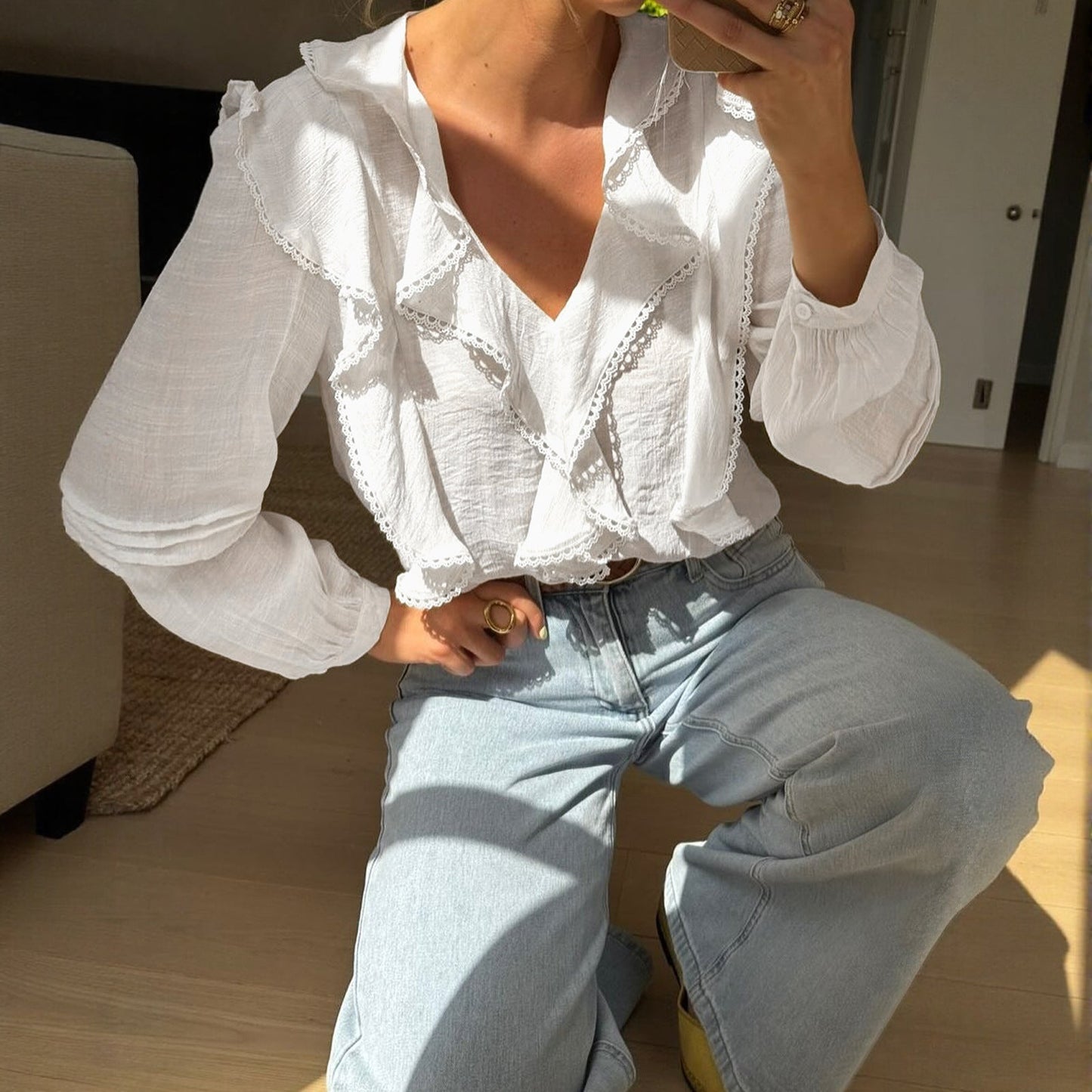 Damen Bluse Rüschendetails V-Ausschnitt Elegantes Design Norvielle