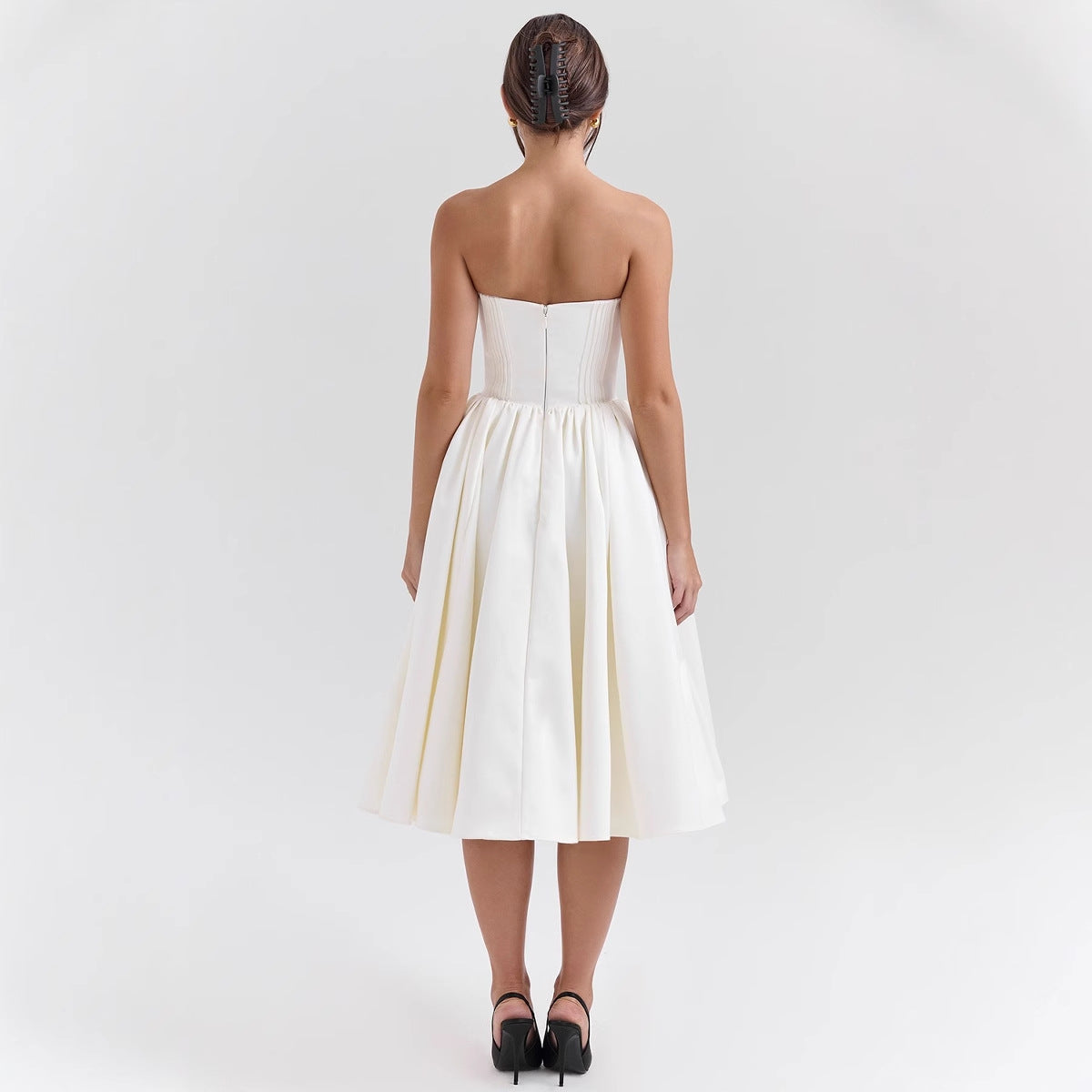 Damen Cocktailkleid mit Corsage-Oberteil und Volumenrock