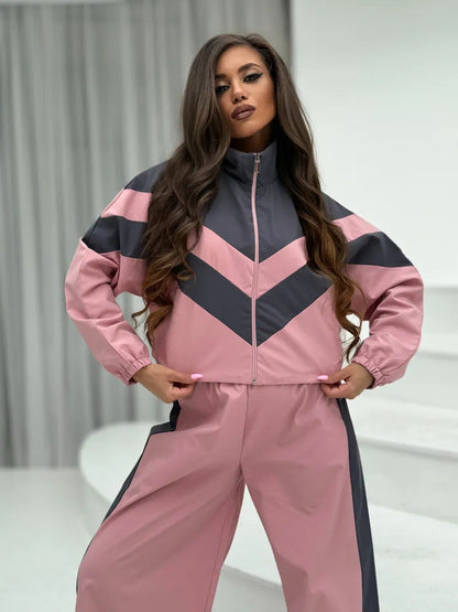Damen Sportanzug Modernes Design Grafische Details