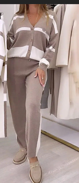 Damen Loungewear-Set mit Knöpfen und Streifen Norvielle