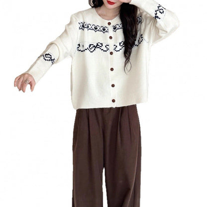 Damen Strickcardigan Traditionelle Muster Holzknöpfe Beige