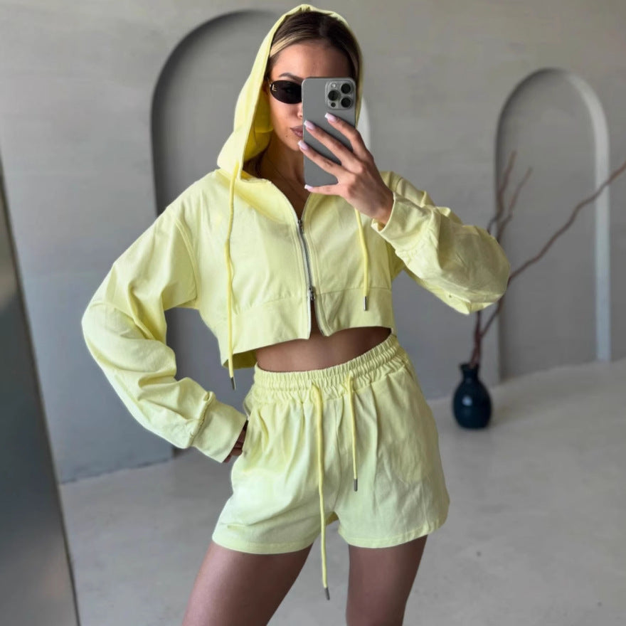 Damen Cropped Kapuzenjacke Shorts Set Norvielle
