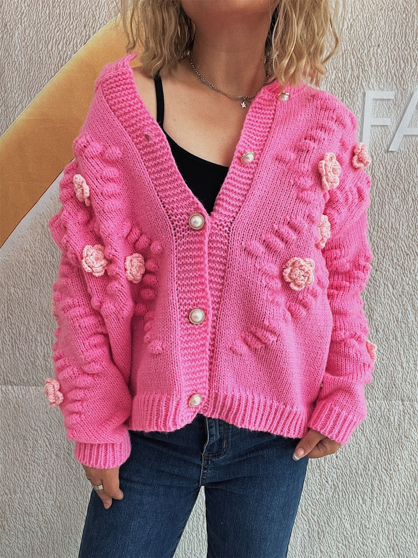 Damen Strickjacke Floralmuster Perlenknöpfe Norvielle