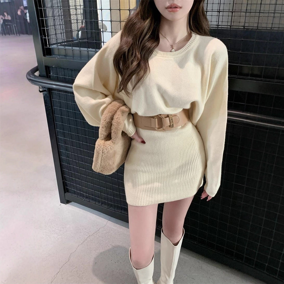 Damen Strickkleid Lässiger Schnitt Rippstruktur Beige