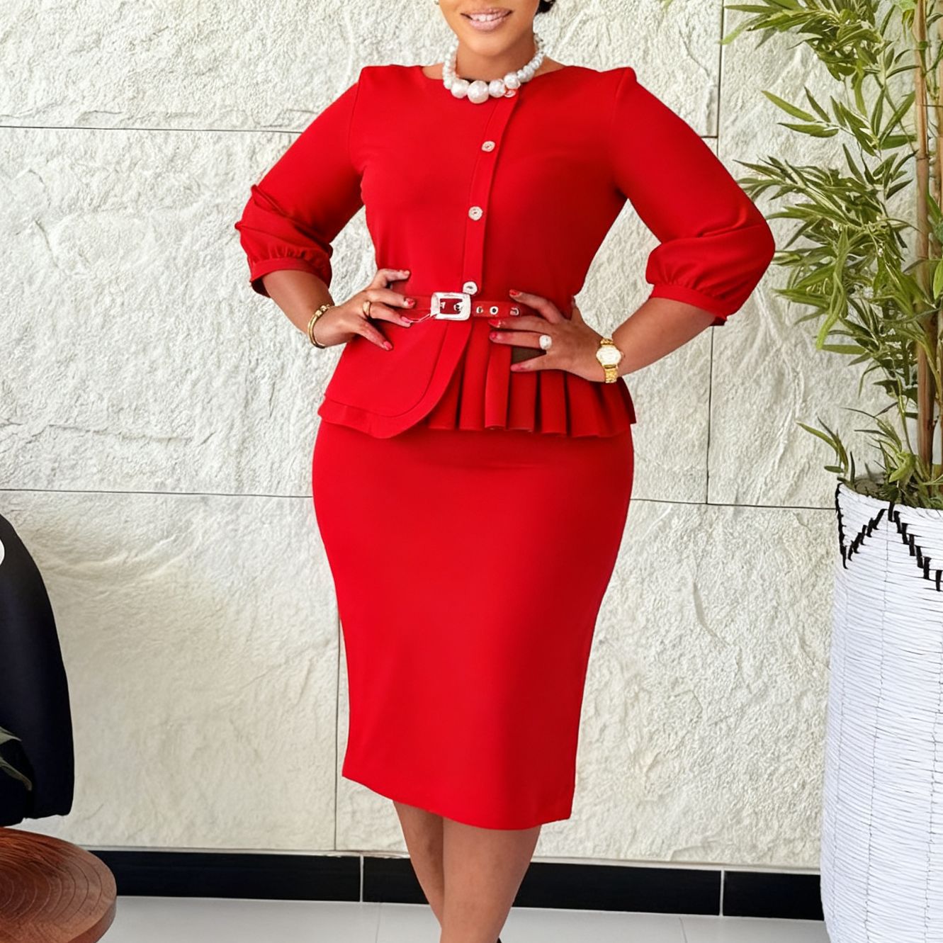 Damen Etuikleid mit Peplum-Saum und Taillengürtel Norvielle