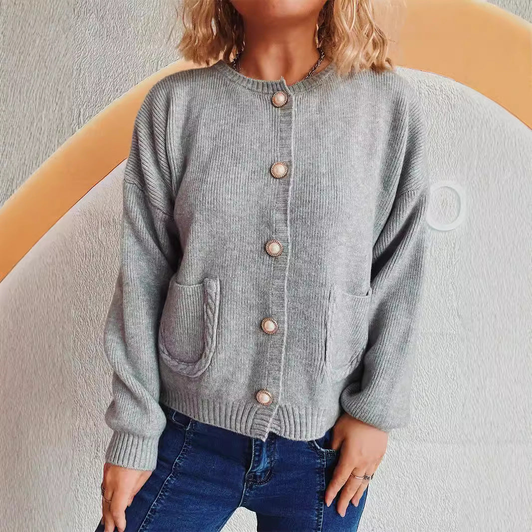 Damen Strickjacke mit Perlenknöpfen und Taschen