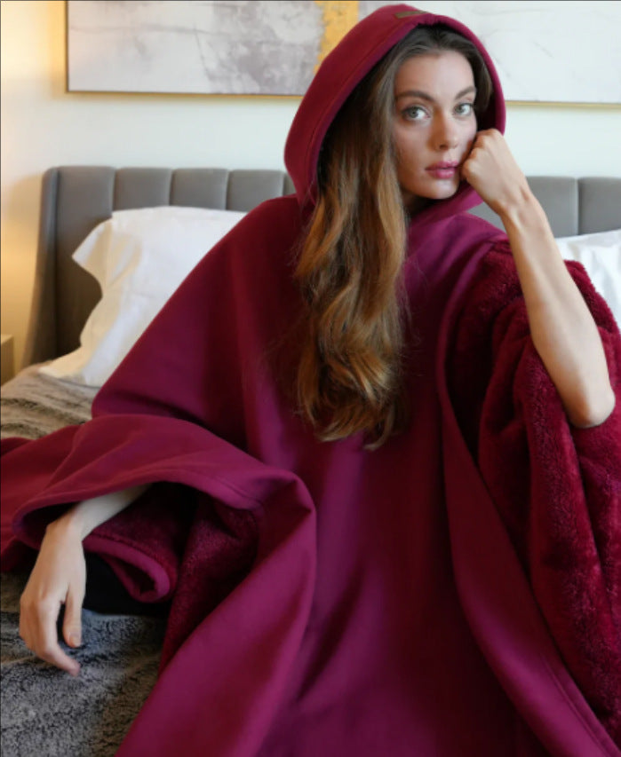 Damen Poncho-Decke mit Kapuze aus Wolle Norvielle