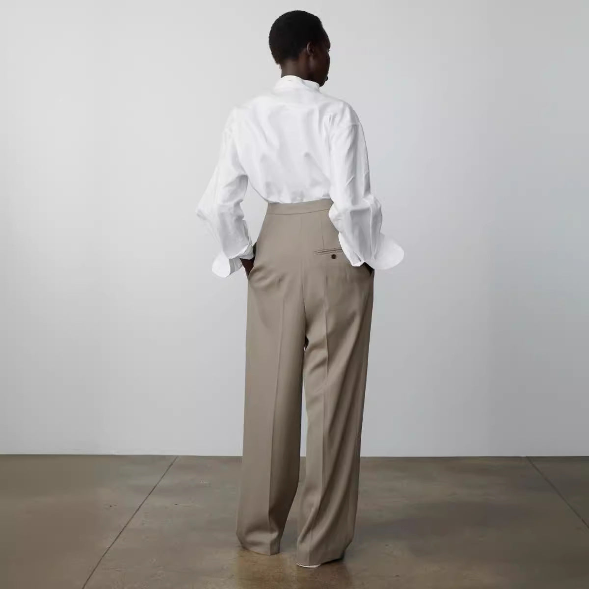 Damen Hochbundhose aus Baumwolle mit klassischen Falten