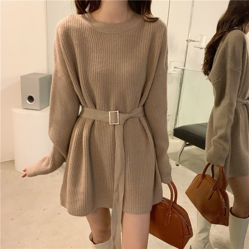 Damen Strickkleid mit Taillengürtel und feiner Ribstruktur
