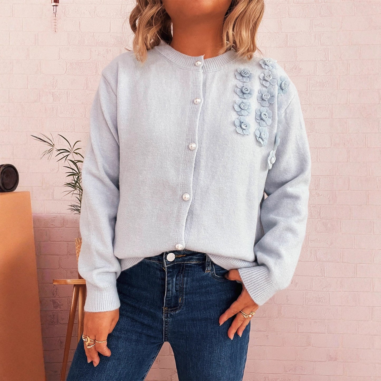 Damen Strickjacke Florale Applikationen Knopfdetails Norvielle