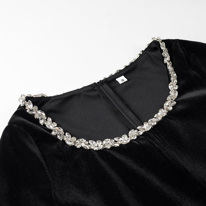 Damen Velourskleid Eleganter Schmuckkragen