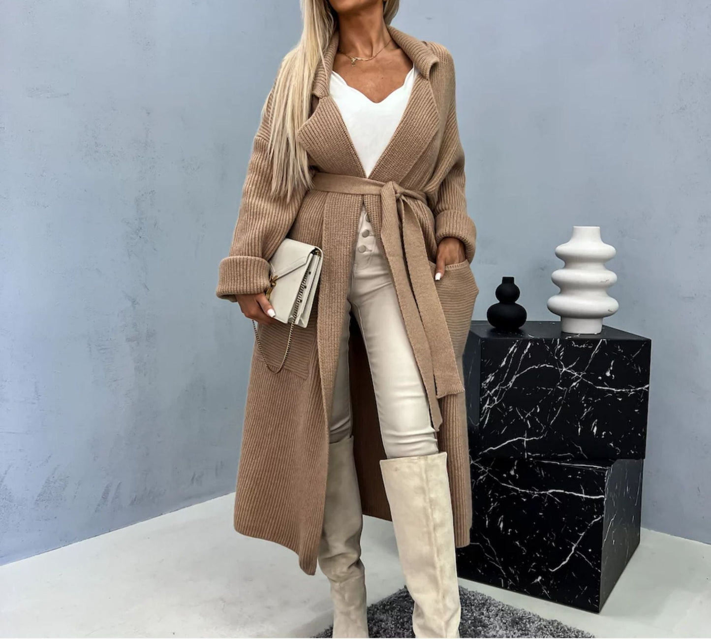 Damen Langstrickjacke Norvielle mit Taschen und Gürtel