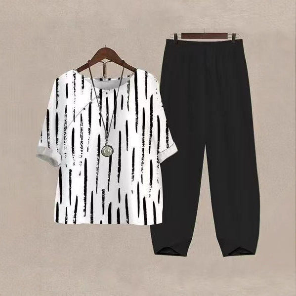 Damen Freizeit Set mit gestreiftem Oberteil und bequemen Hosen