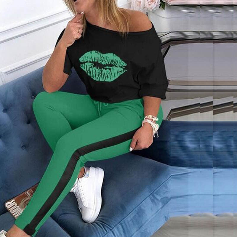 Damen Sweatshirt Lippenmotiv mit sportlicher Leggings