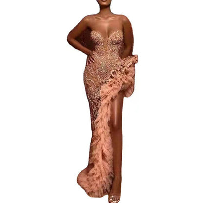 Damen Abendkleid Figurbetonung Rüschendetails schimmernde Perlen