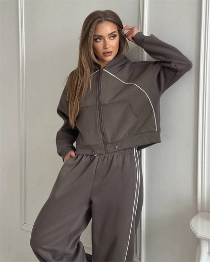 Damen Sportliches Kapuzen-Set Kontrastpaspel Cropped Norvielle