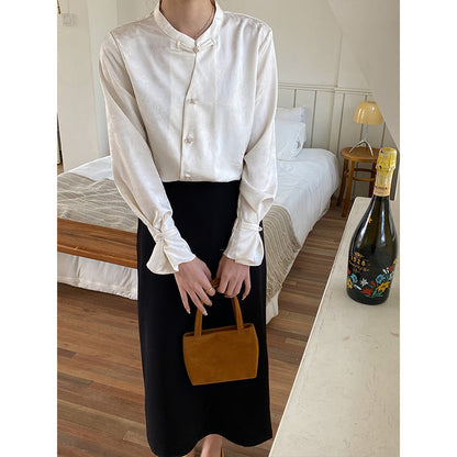 Damen Bluse mit Knöpfen und extravaganten Kragen - Norvielle