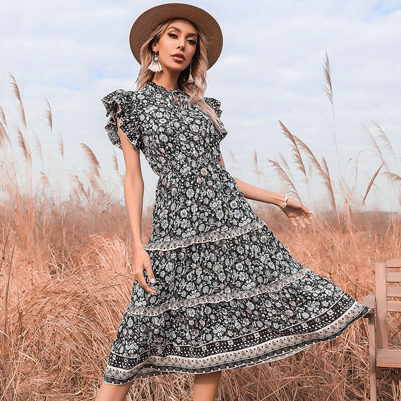 Damen Sommerkleid mit Rüschendetails und Blumenmuster