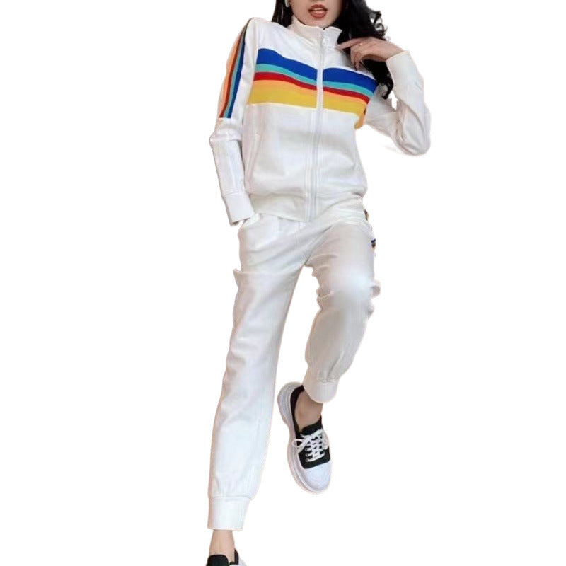 Damen Sportliches Freizeit-Set mit hohem Kragen und bunten Streifen