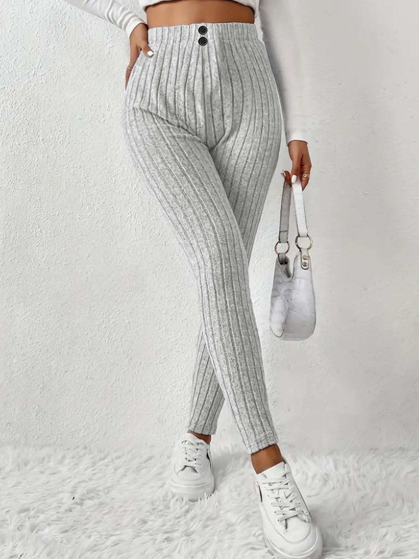Damen Hochtaillierte Rippstrickleggings Norvielle wird zu:
Norvielle
