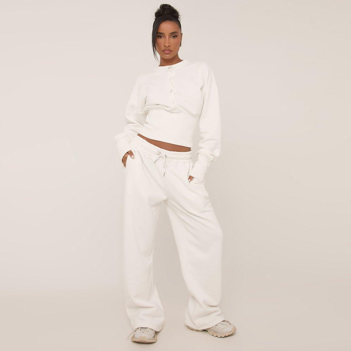 Damen Cropped Sweatshirt und Trainingshose Set Bequem Norvielle