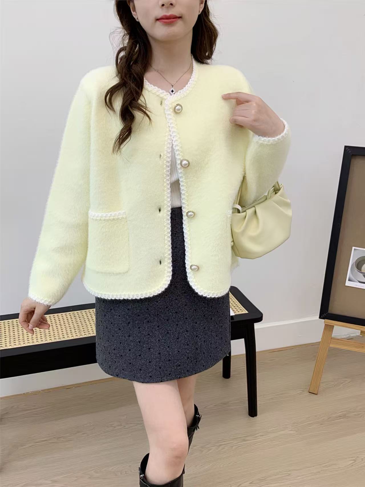 Damen Strickjacke mit Knöpfen und Taschen Norvielle