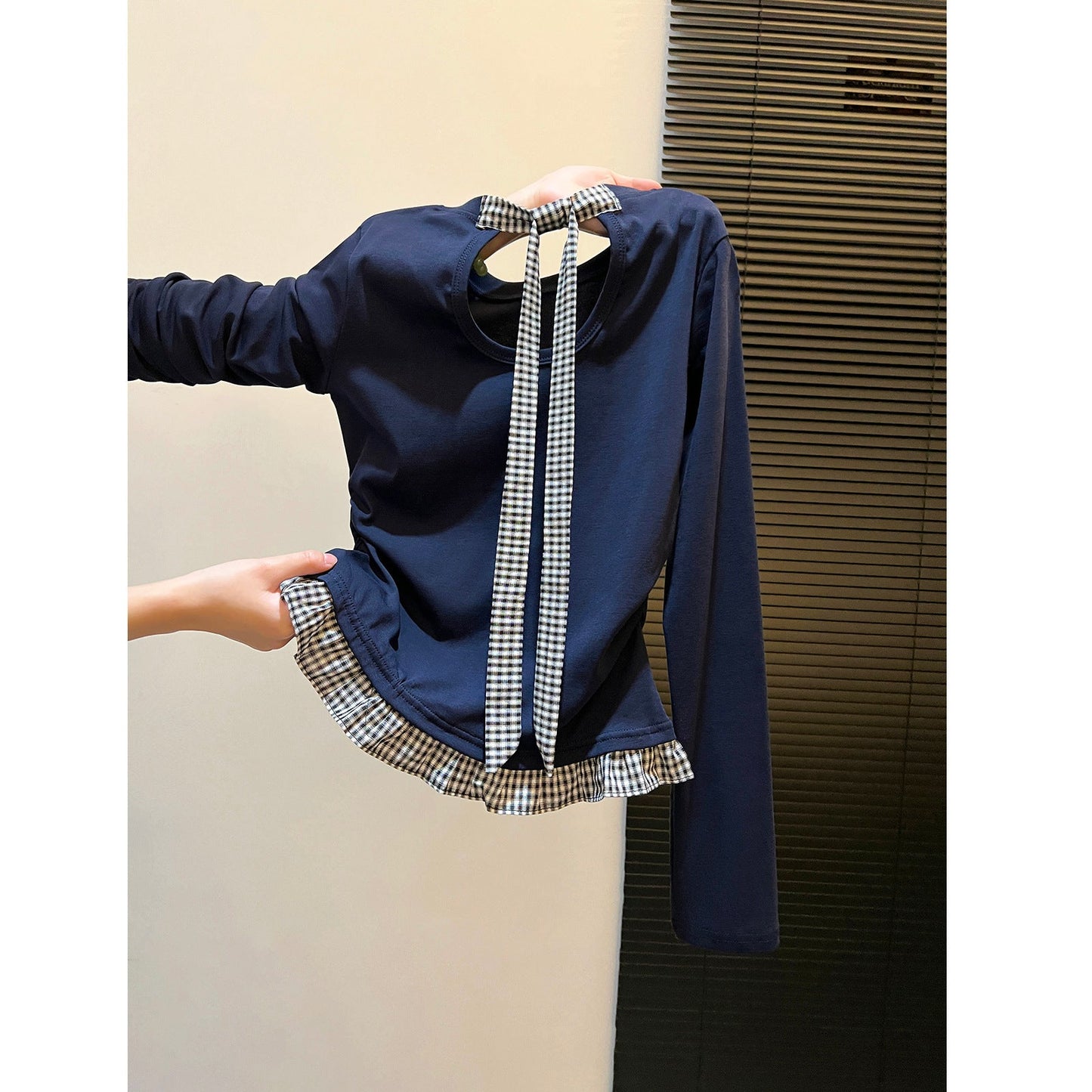 Damen Langarmshirt Asymmetrischer Rüschenrand Dekoratives Rückenteil - Norvielle