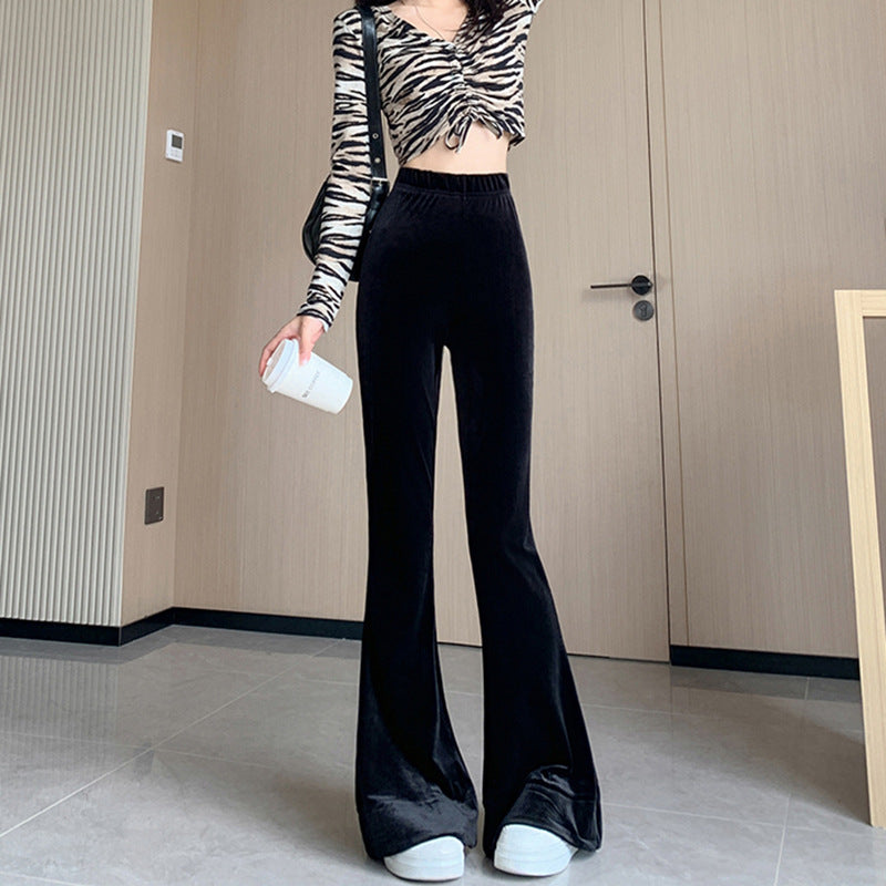Damen Flare-Hose aus Samt Norvielle