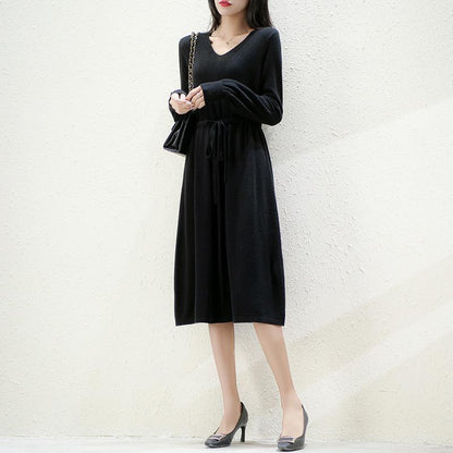 Damen Strickkleid V-Ausschnitt Taillengürtel Norvielle