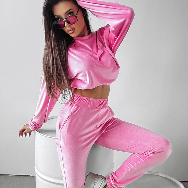 Damen Sport-Set Cropped Oberteil und bequeme Hose Norvielle