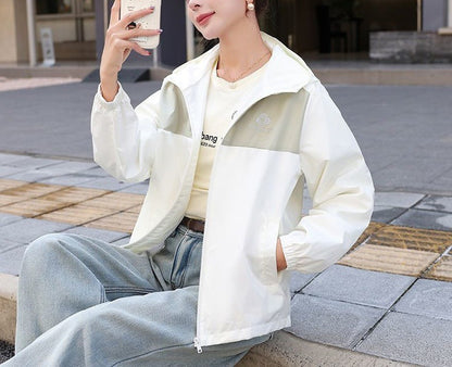 Damen Leichte Übergangsjacke mit Kapuze Norvielle