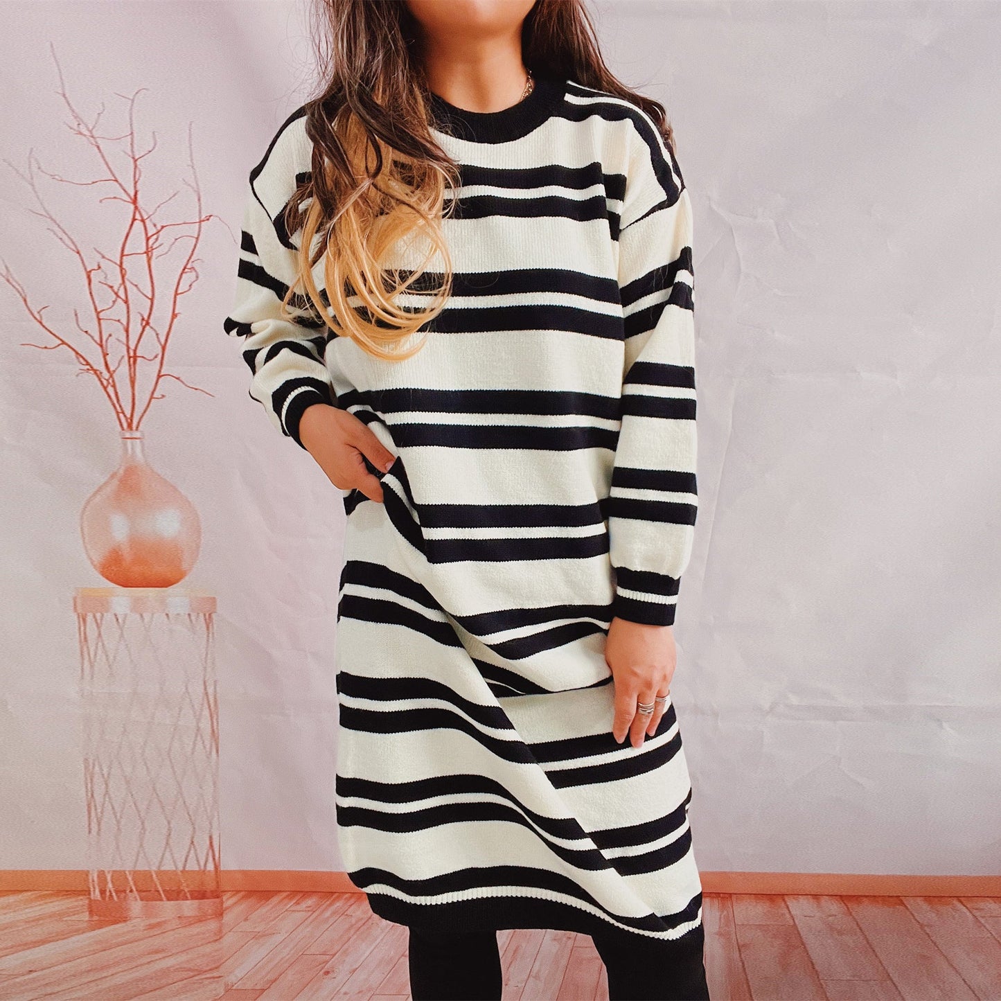 Damen Strickkleid modernes Streifenmuster Norvielle