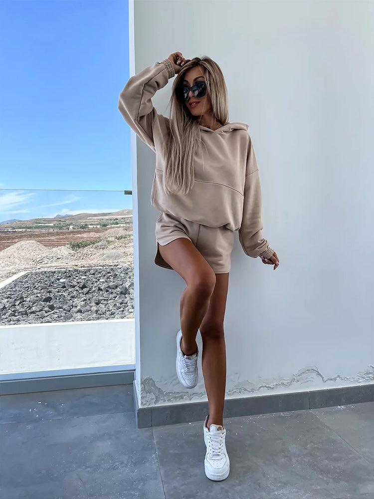 Damen Hoodie und Shorts Minimalistisch Beige