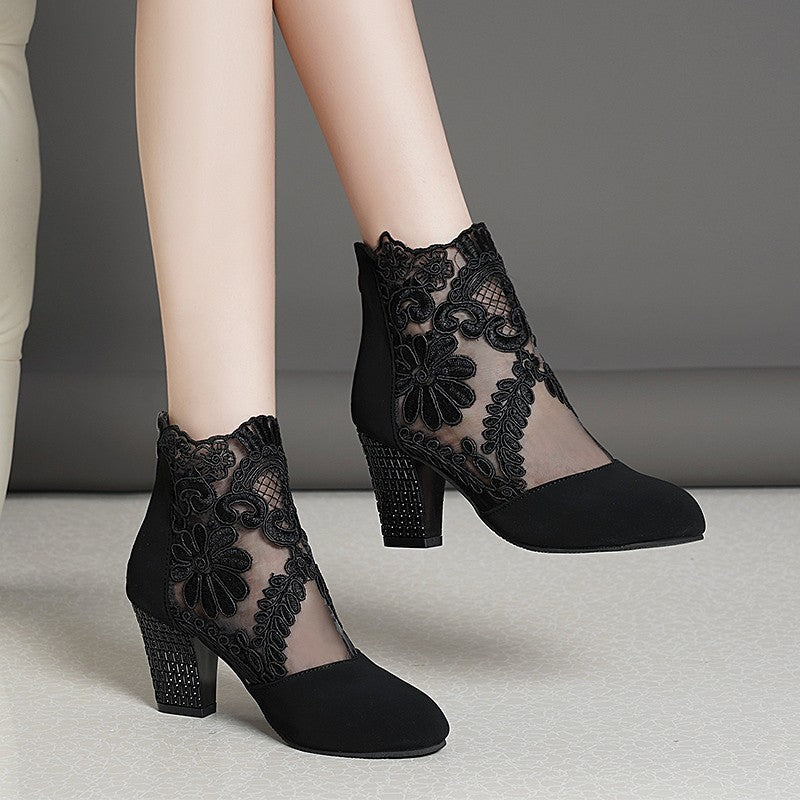 Damen Schnürstiefeletten Norvielle Florale Spitze Blockabsatz