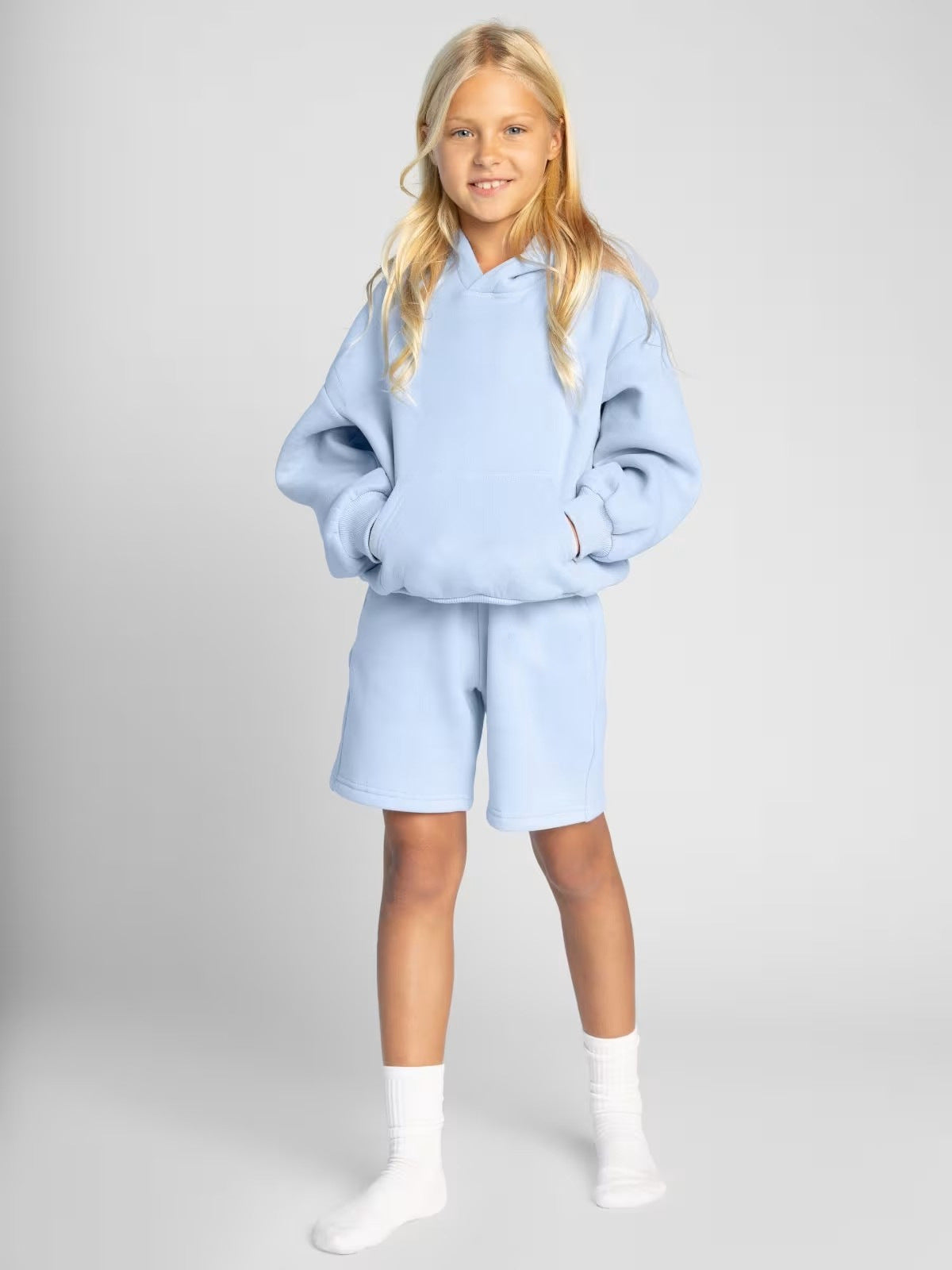 Damen Sportliches Kurzarm-Set mit Kapuze und Shorts