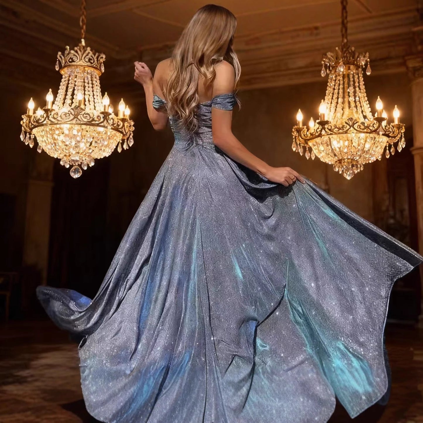 Damen Abendkleid Lurex Seidenstoff Schlitz
